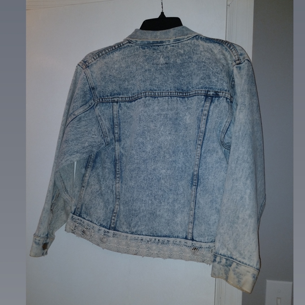 Jean jacket - Picture 2 of 2
